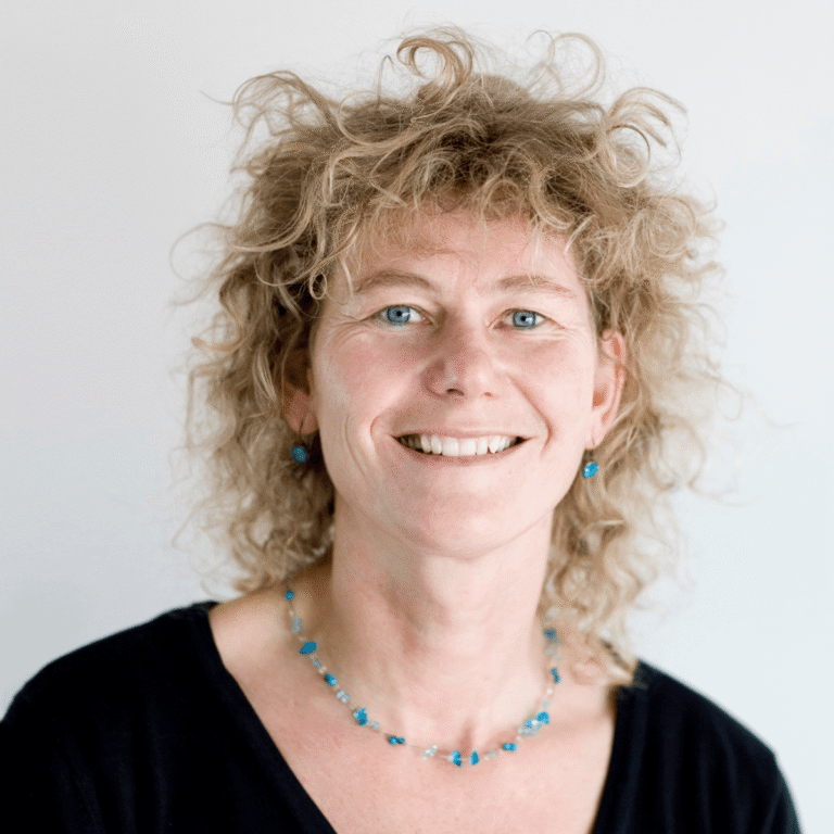 Portret Atsje van Dasselaar